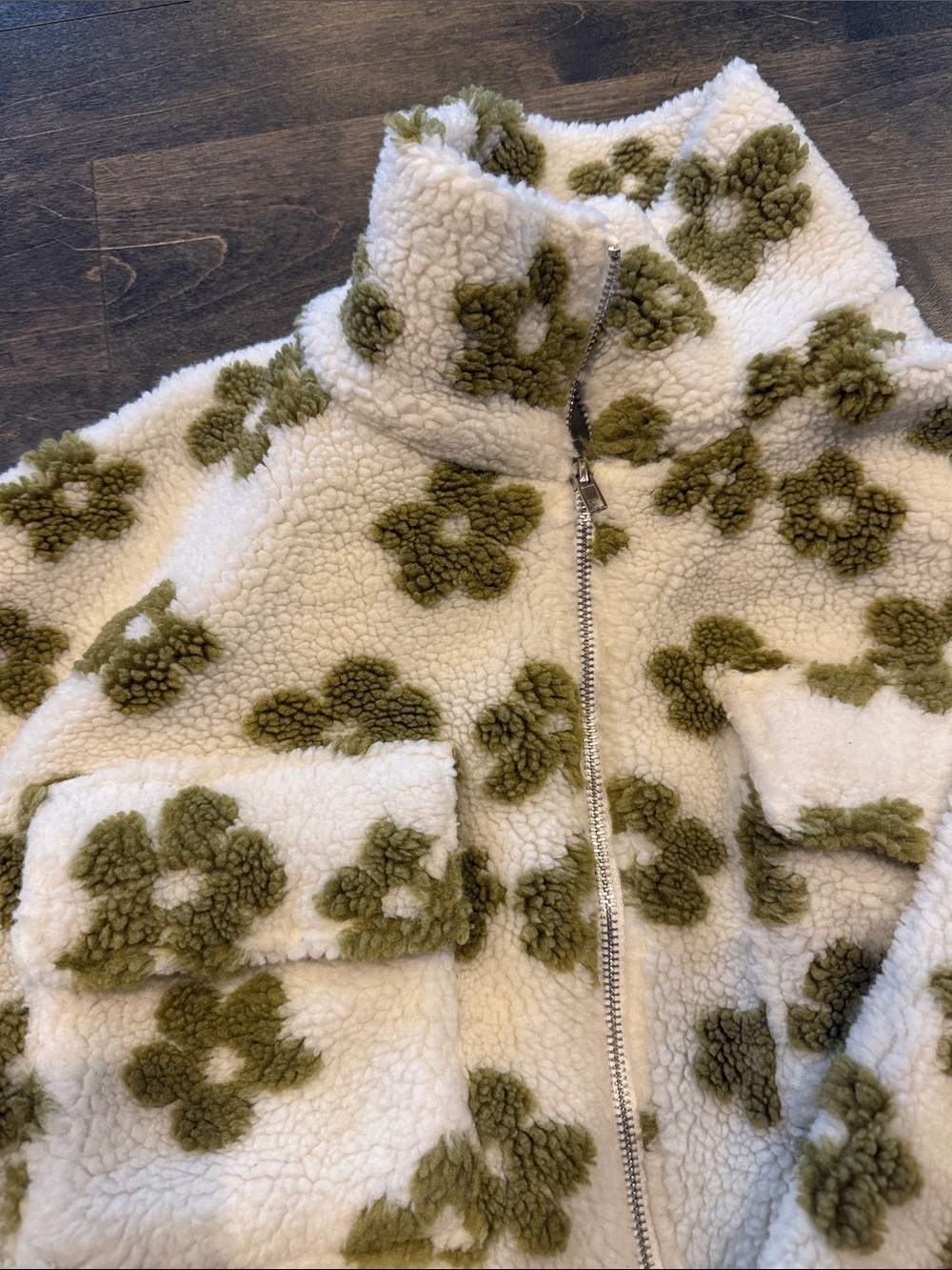 Le Lis Womens Cream Sherpa Jacket with Olive Floral Print - Picture 3 of 4